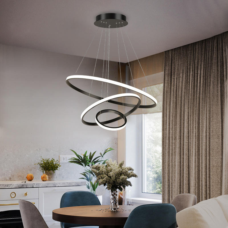 Eigentijdse en elegante plafondlamp voor een stralend interieur